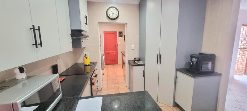 2 Bedroom Property for Sale in Amberfield Gauteng