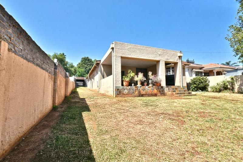 5 Bedroom Property for Sale in Kensington Gauteng