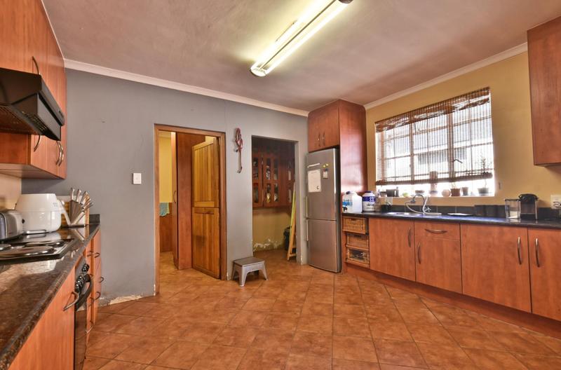 5 Bedroom Property for Sale in Kensington Gauteng