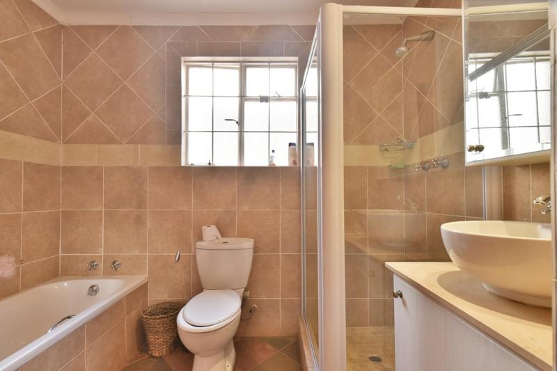 5 Bedroom Property for Sale in Kensington Gauteng