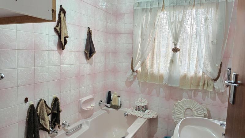 3 Bedroom Property for Sale in The Orchards Gauteng