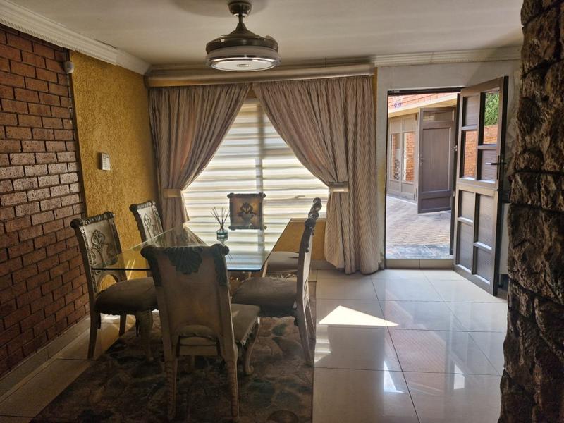 4 Bedroom Property for Sale in The Orchards Gauteng