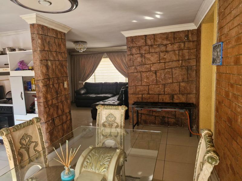 4 Bedroom Property for Sale in The Orchards Gauteng