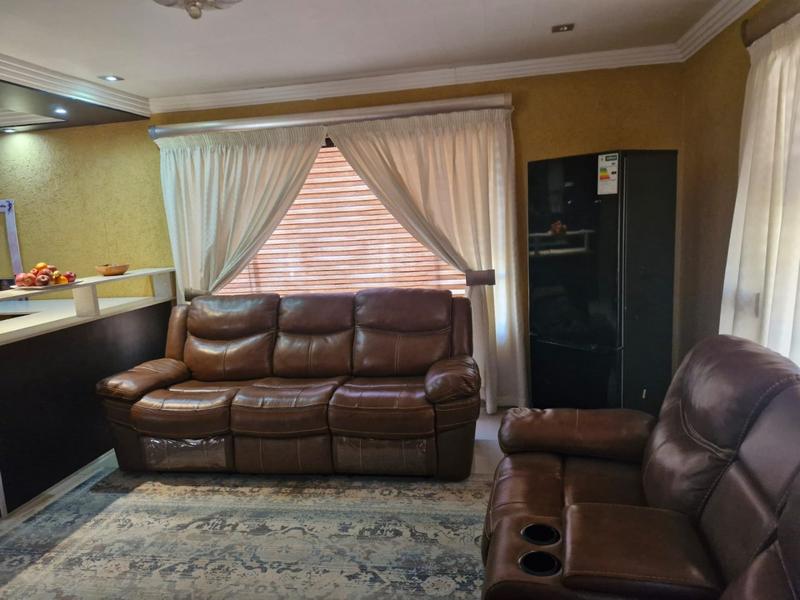 4 Bedroom Property for Sale in The Orchards Gauteng