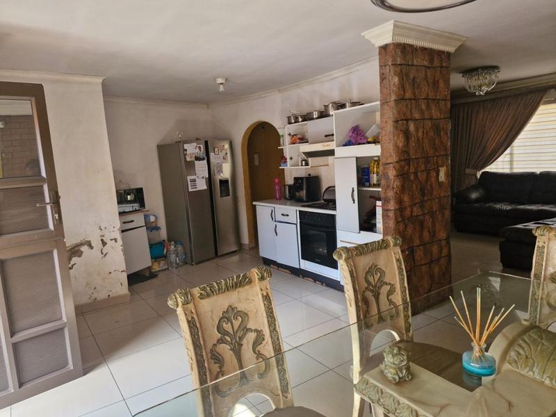 4 Bedroom Property for Sale in The Orchards Gauteng