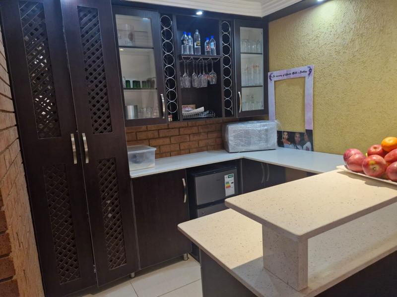 4 Bedroom Property for Sale in The Orchards Gauteng