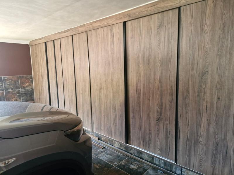 4 Bedroom Property for Sale in The Orchards Gauteng
