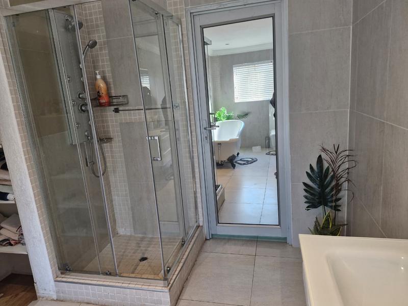 4 Bedroom Property for Sale in The Orchards Gauteng