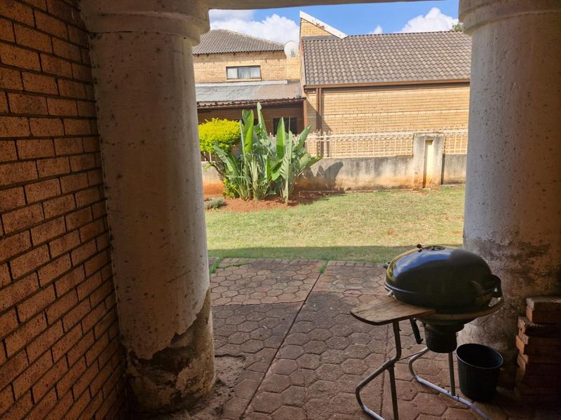 4 Bedroom Property for Sale in The Orchards Gauteng