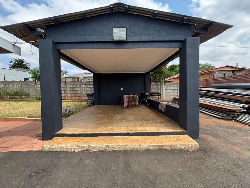 3 Bedroom Property for Sale in Florida North Gauteng