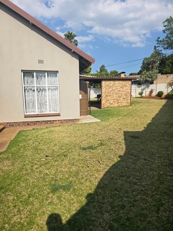 3 Bedroom Property for Sale in Birchleigh North Gauteng