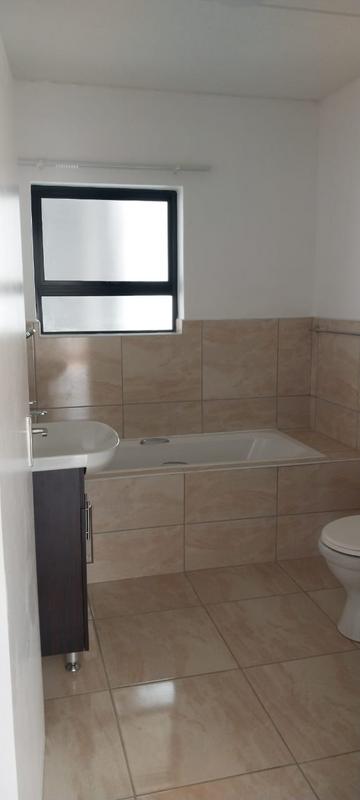 To Let 2 Bedroom Property for Rent in Pomona Gauteng
