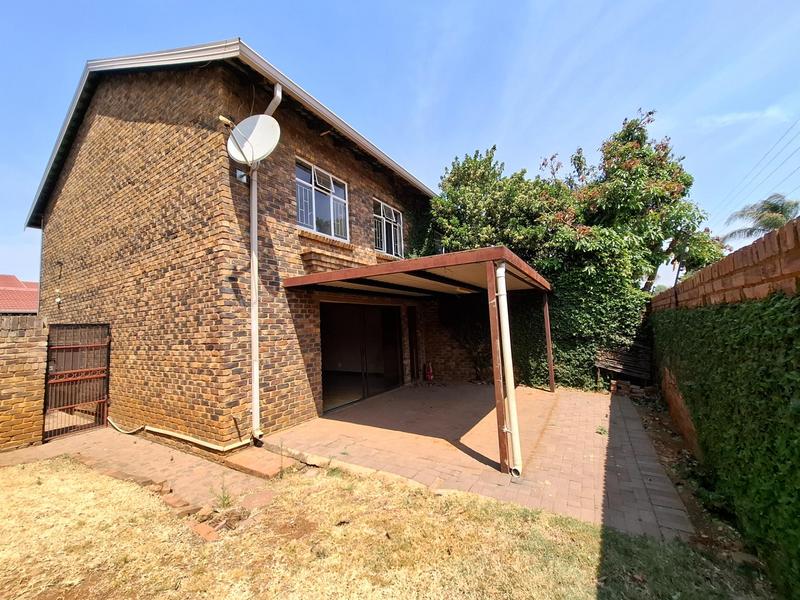 3 Bedroom Property for Sale in Garsfontein Gauteng
