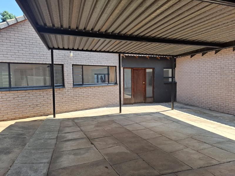 5 Bedroom Property for Sale in Murrayfield Gauteng