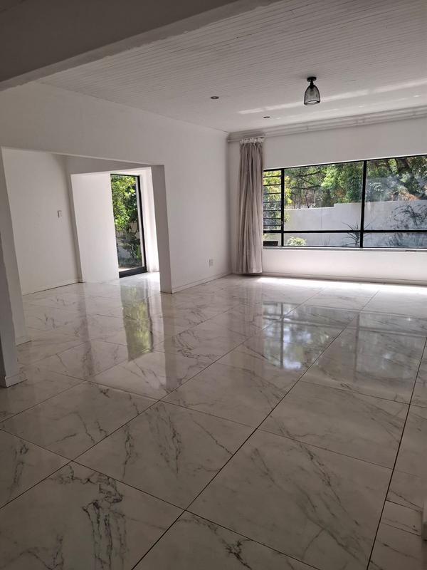 5 Bedroom Property for Sale in Murrayfield Gauteng