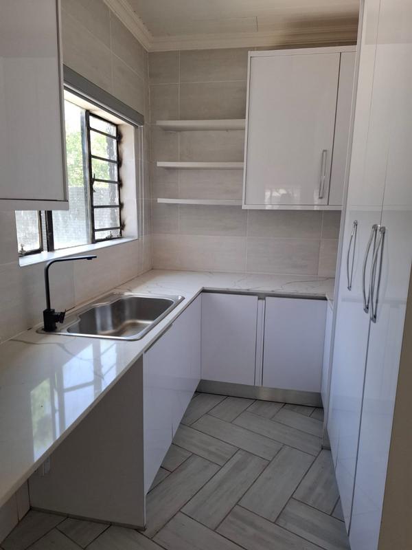 5 Bedroom Property for Sale in Murrayfield Gauteng