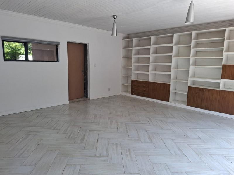 5 Bedroom Property for Sale in Murrayfield Gauteng