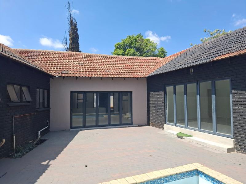5 Bedroom Property for Sale in Murrayfield Gauteng