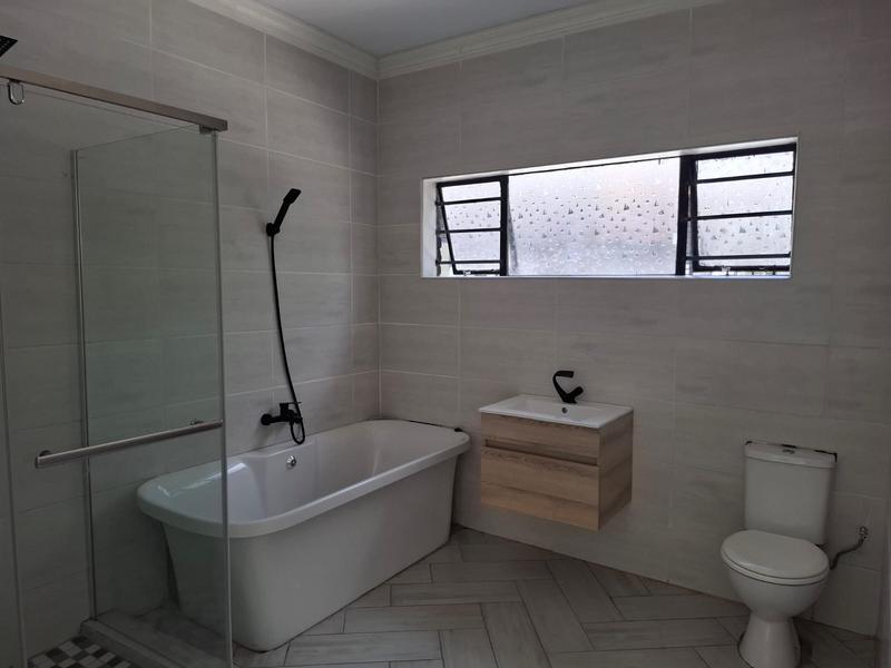5 Bedroom Property for Sale in Murrayfield Gauteng