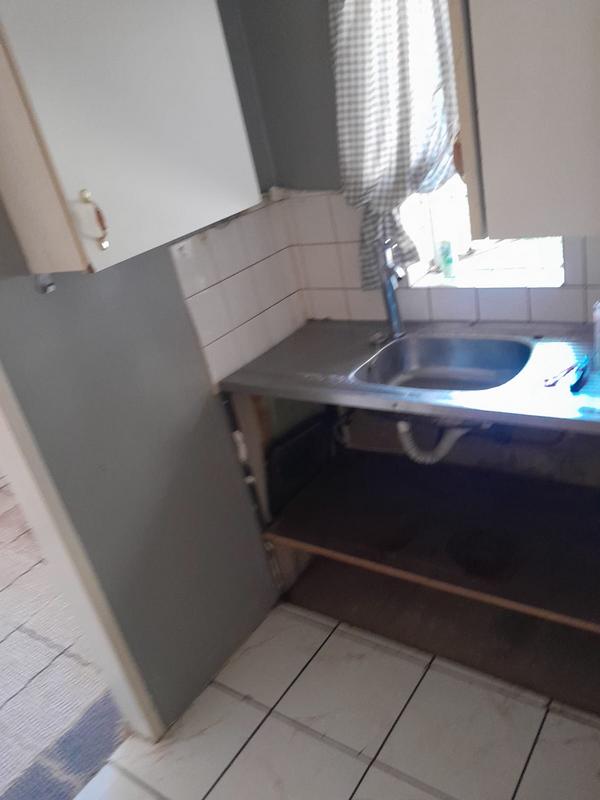 To Let 2 Bedroom Property for Rent in Claremont Gauteng