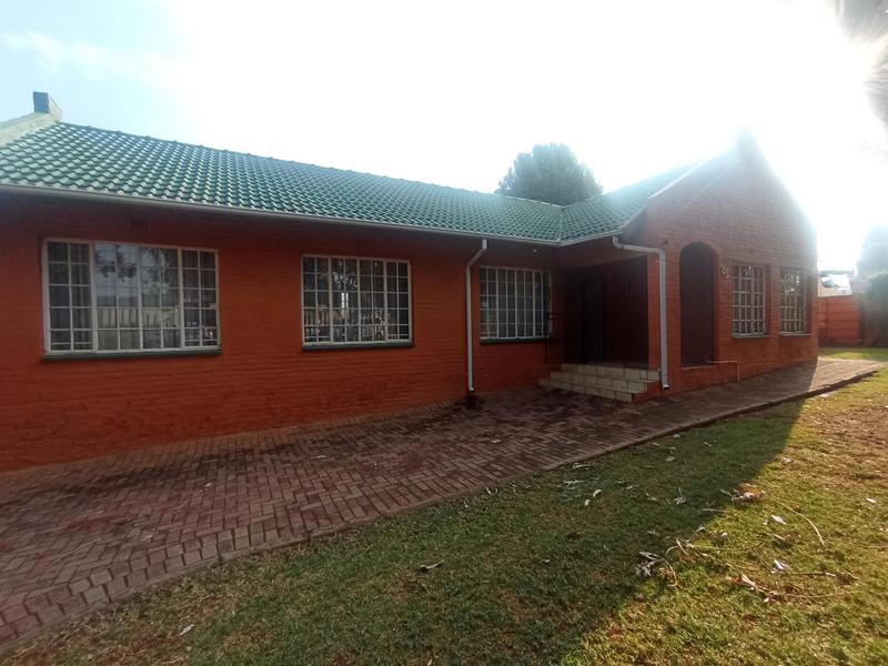 To Let 3 Bedroom Property for Rent in Mindalore Gauteng