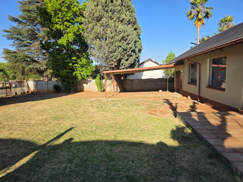 To Let 3 Bedroom Property for Rent in Kibler Park Gauteng