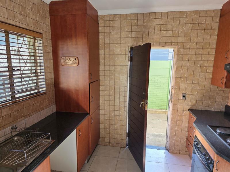 To Let 3 Bedroom Property for Rent in Kibler Park Gauteng