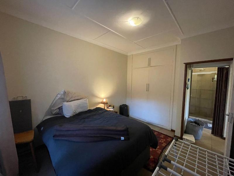 To Let 2 Bedroom Property for Rent in Robindale Gauteng