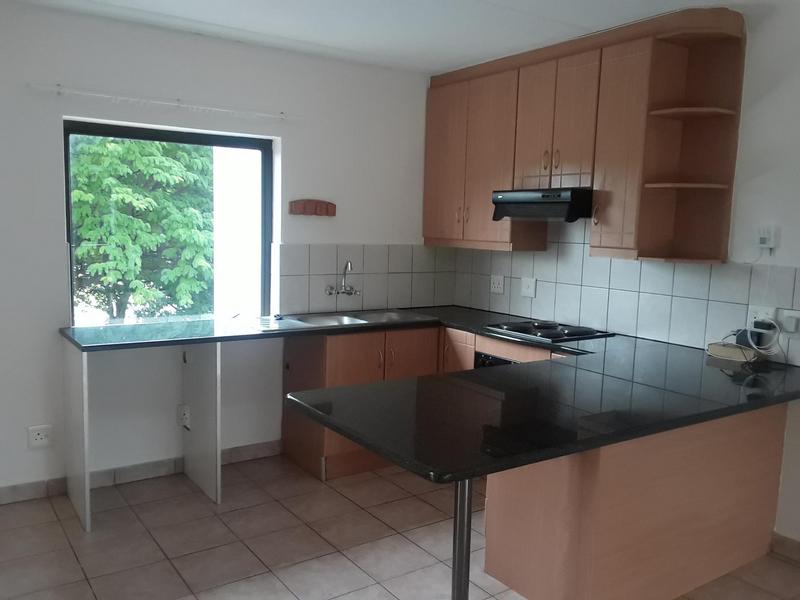 To Let 2 Bedroom Property for Rent in Magaliessig Gauteng