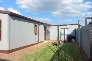 To Let 3 Bedroom Property for Rent in Protea Glen Gauteng
