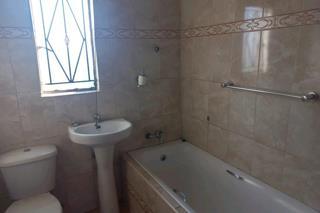 To Let 3 Bedroom Property for Rent in Protea Glen Gauteng