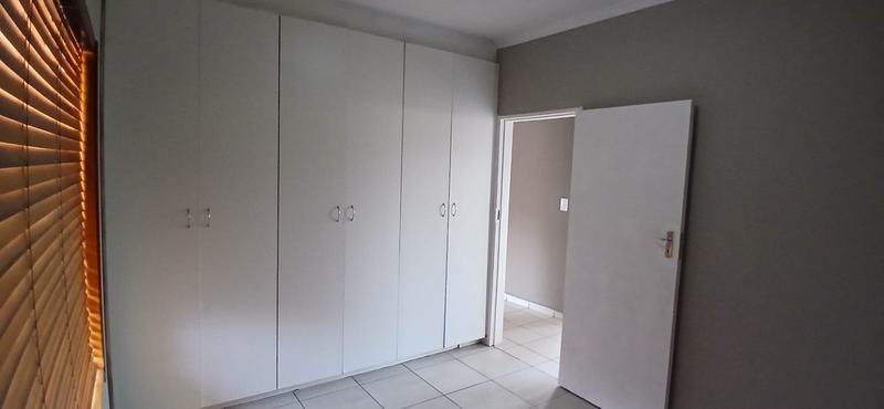 2 Bedroom Property for Sale in Meredale Gauteng