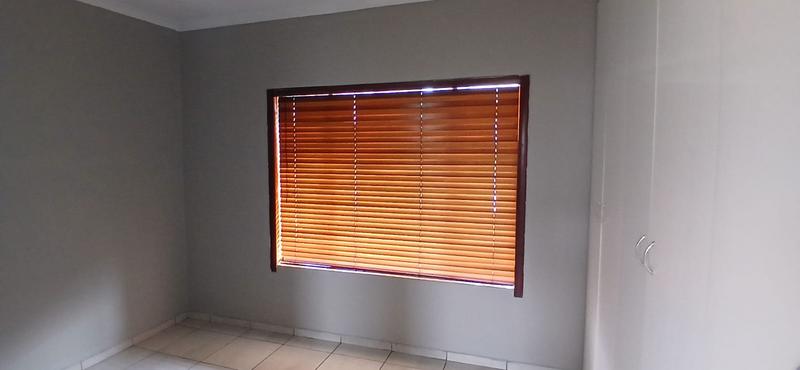 2 Bedroom Property for Sale in Meredale Gauteng