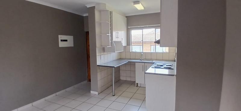 2 Bedroom Property for Sale in Meredale Gauteng