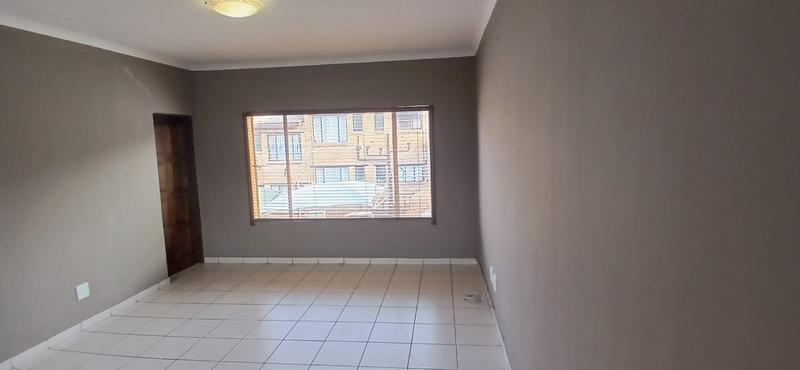 2 Bedroom Property for Sale in Meredale Gauteng