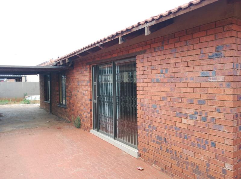 3 Bedroom Property for Sale in Doornkop Gauteng