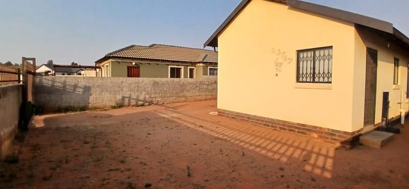 2 Bedroom Property for Sale in Kagiso Gauteng