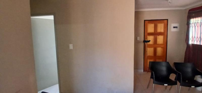 2 Bedroom Property for Sale in Kagiso Gauteng