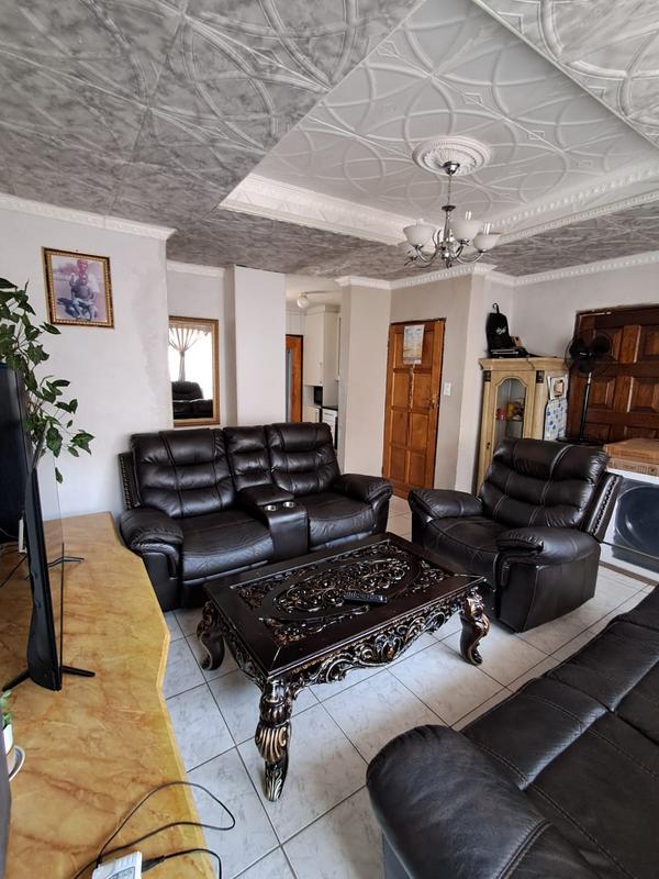 4 Bedroom Property for Sale in Klipfontein View Gauteng