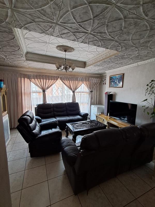 4 Bedroom Property for Sale in Klipfontein View Gauteng