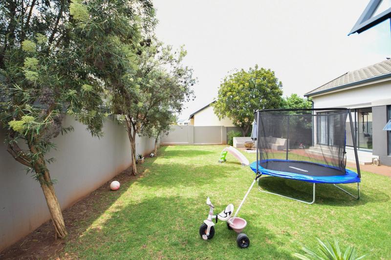 4 Bedroom Property for Sale in Midstream Estate Gauteng