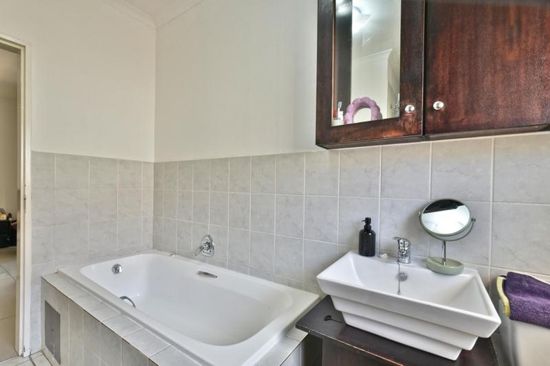 3 Bedroom Property for Sale in North Riding Gauteng