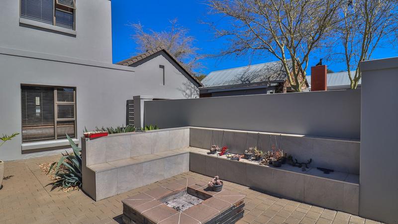 4 Bedroom Property for Sale in Midstream Hill Gauteng