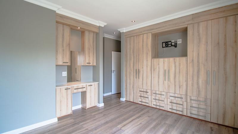 4 Bedroom Property for Sale in Midstream Hill Gauteng