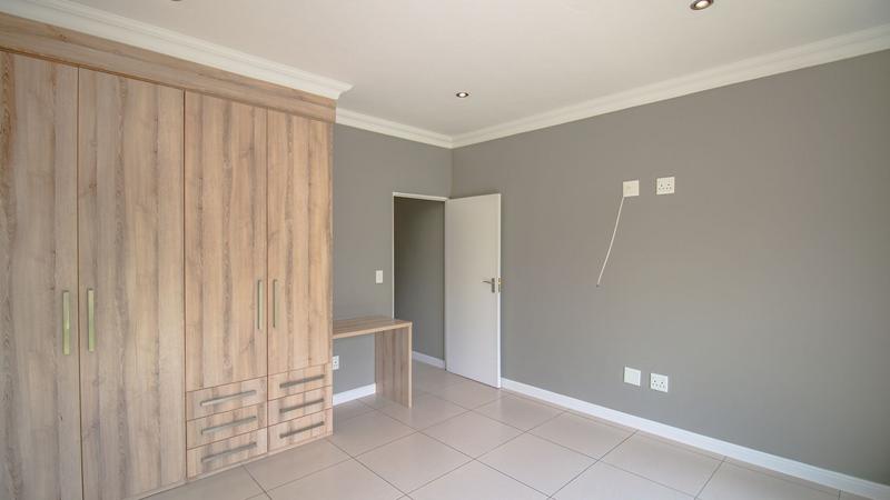 4 Bedroom Property for Sale in Midstream Hill Gauteng