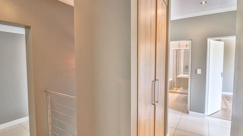 4 Bedroom Property for Sale in Midstream Hill Gauteng