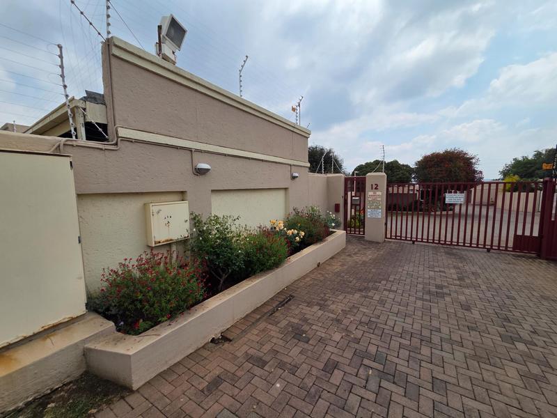 To Let 2 Bedroom Property for Rent in Edenvale Gauteng