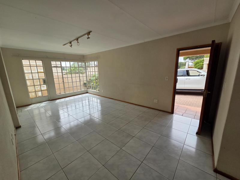 To Let 2 Bedroom Property for Rent in Edenvale Gauteng
