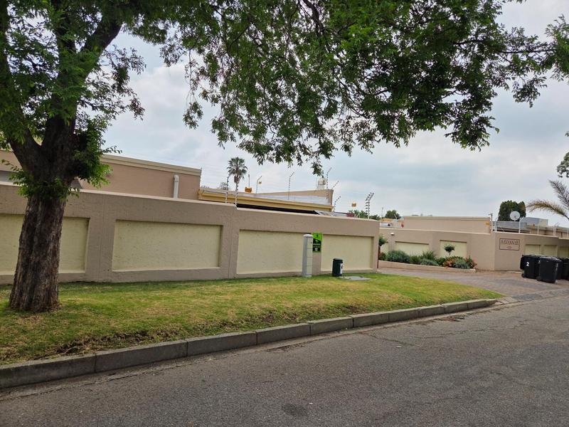 To Let 2 Bedroom Property for Rent in Edenvale Gauteng