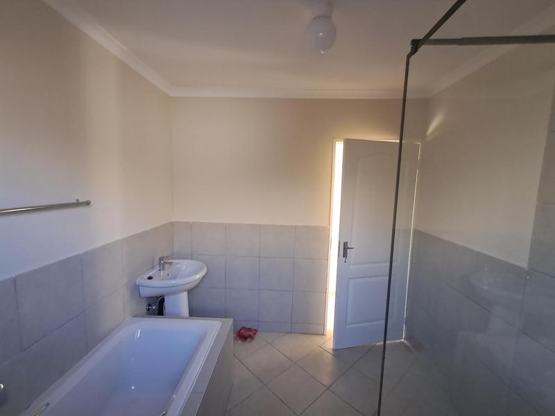3 Bedroom Property for Sale in Crystal Park Gauteng